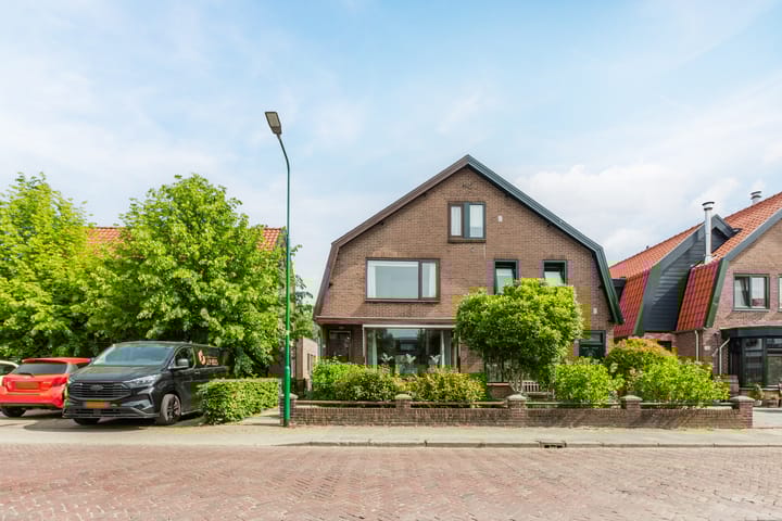 Huijgenlaan 42 in Bunschoten-Spakenburg