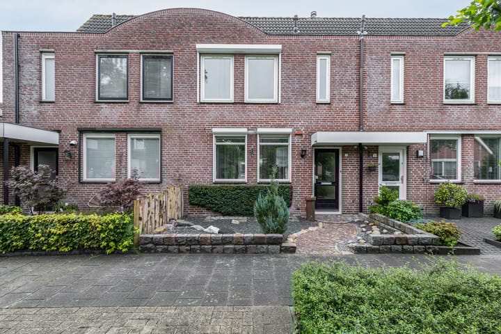 Photo of property Huijgenserf 8, Hoevelaken