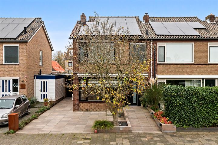 Huis te Veldelaan 64 in Maasland