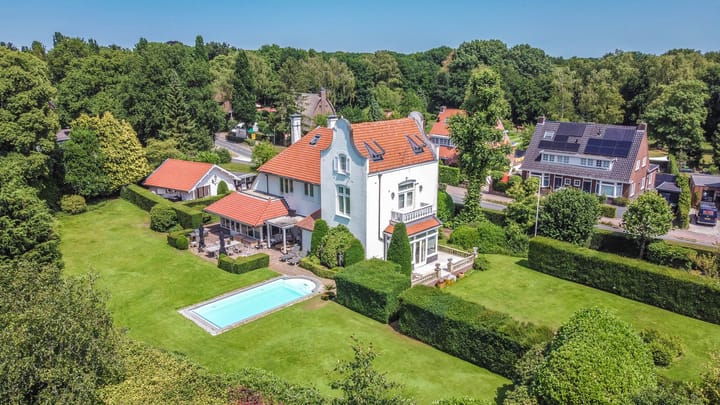 Photo of property Huizerweg 57, Blaricum