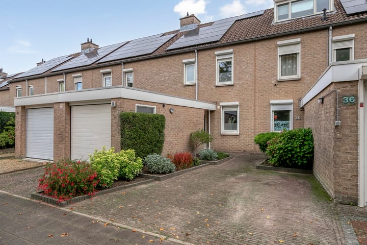 Huizingalaan 38 in Eindhoven Foto