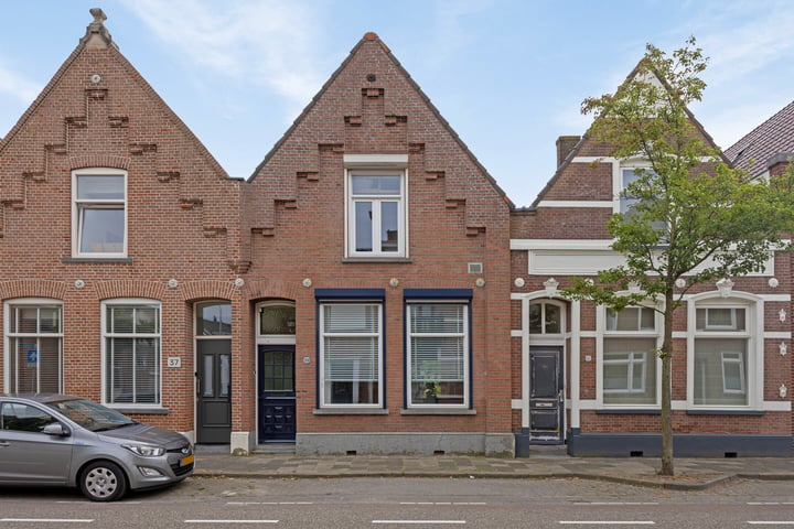 Hulsdonksestraat 39 in Roosendaal