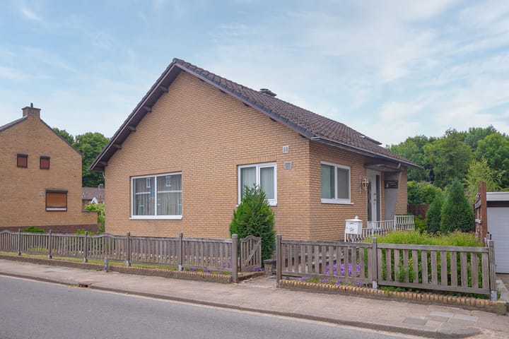 Photo of property Hulserstraat 7, Geulle