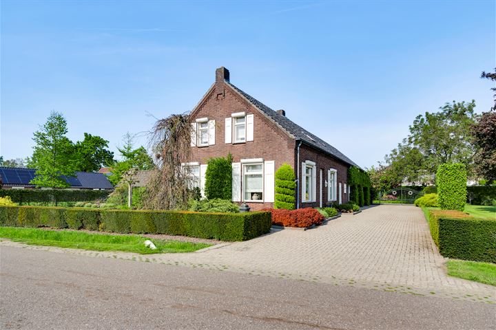 Hulsterdijk 22 in Weert