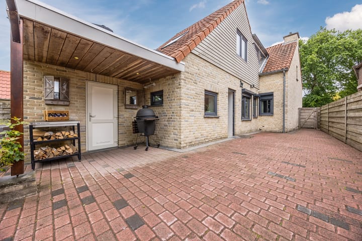 Hulsterloostraat 6 in Nieuw Namen