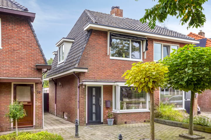 Hulststraat 8 in Enschede