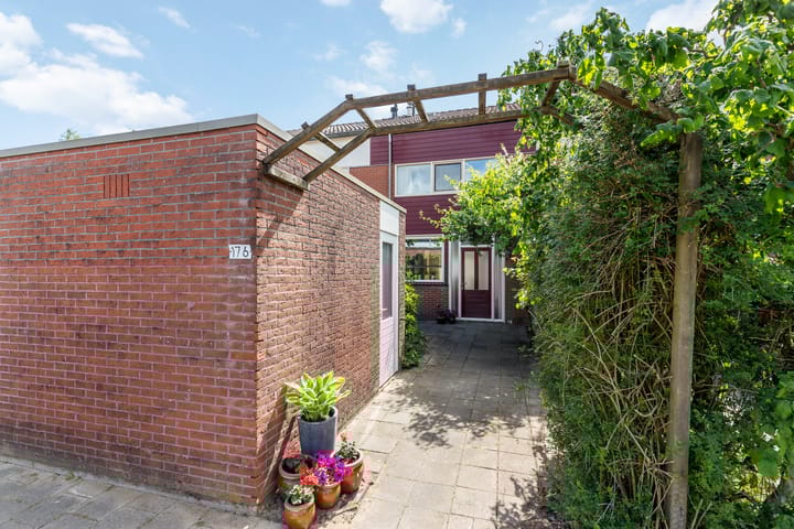 Photo of property Hunenveldlaan 176, Oldenzaal