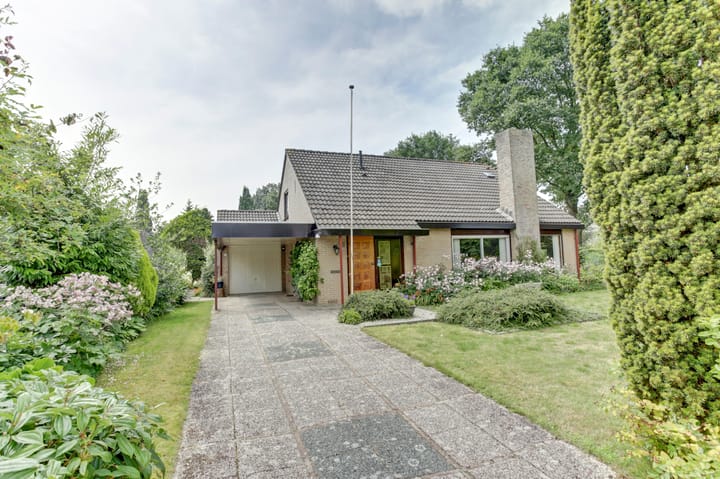 Hunzestraat 2 in Emmeloord