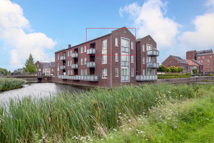 Photo of property Huurdemanskamp 22, Bunschoten-Spakenburg