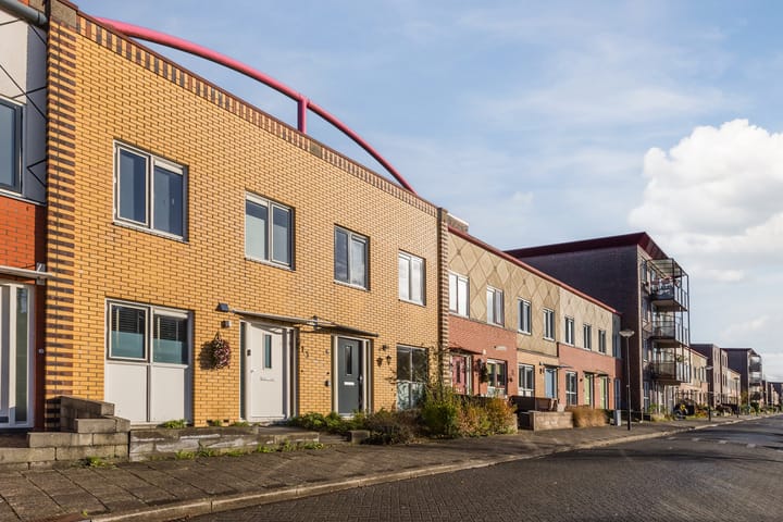 Huygenhoekring 15 in Heerhugowaard photo