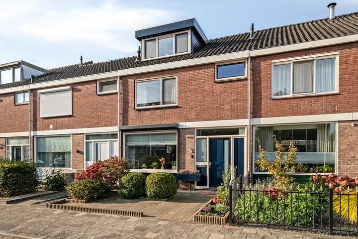 Huygensstraat 4 in Hendrik-Ido-Ambacht foto