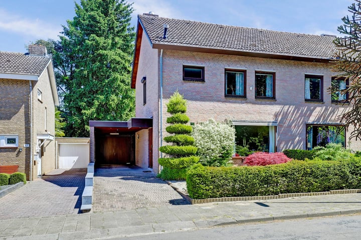 Huyn van Rodenbroeckstraat 59 in Heerlen