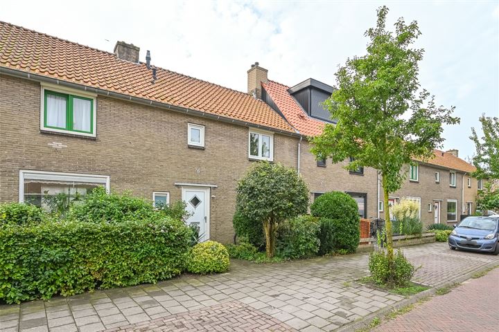 Hyacinthenstraat 27 in Santpoort-Noord