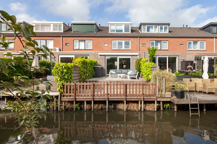 Ibizakade 21 in Woerden