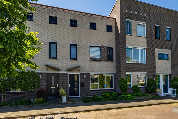 Ida Gerhardtsingel 80 in Zutphen