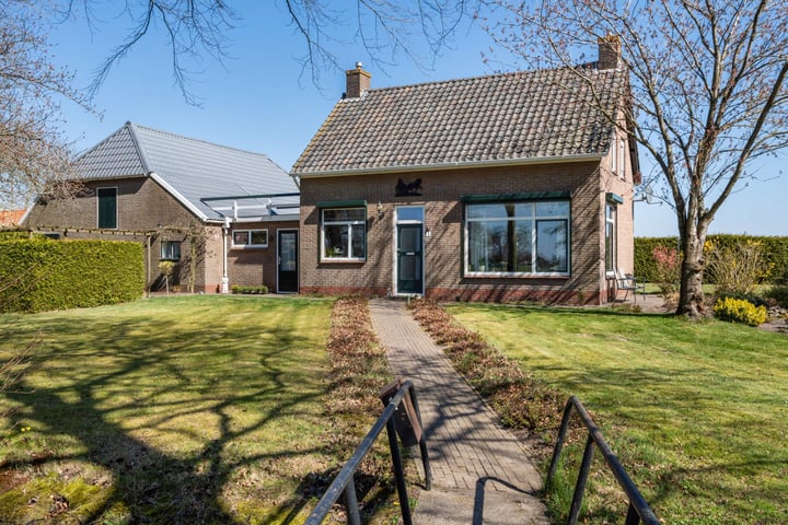 Iegepoeledijk 1 in Langedijke foto