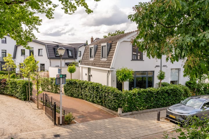 Iepenlaan 4 in Bussum photo