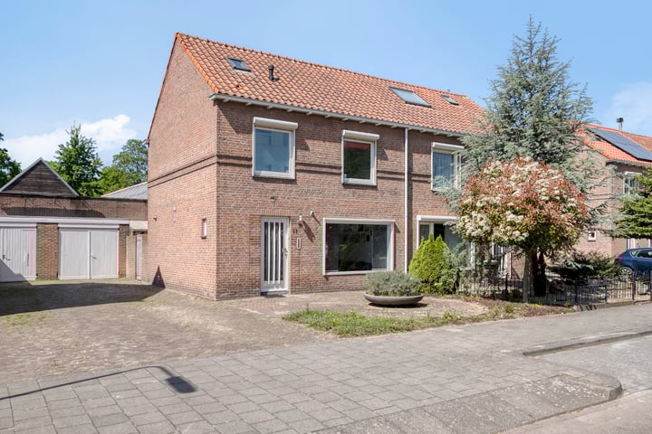 Iepenstraat 11 in Oss