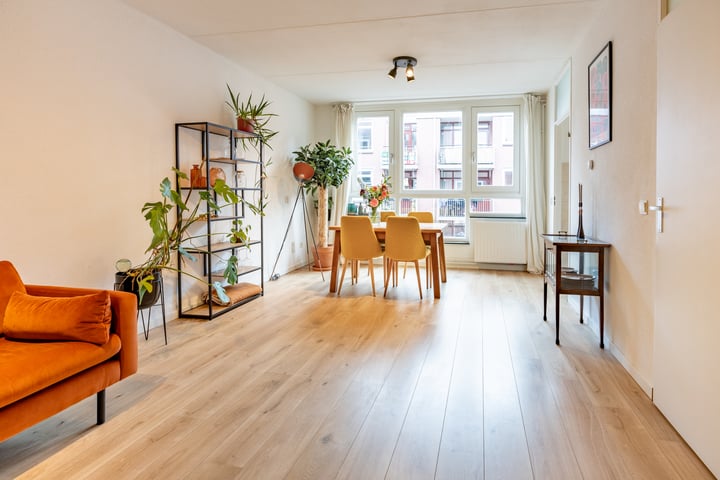 Iepenweg 52 in Amsterdam photo