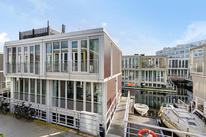 Photo of property IJburglaan 299, Amsterdam