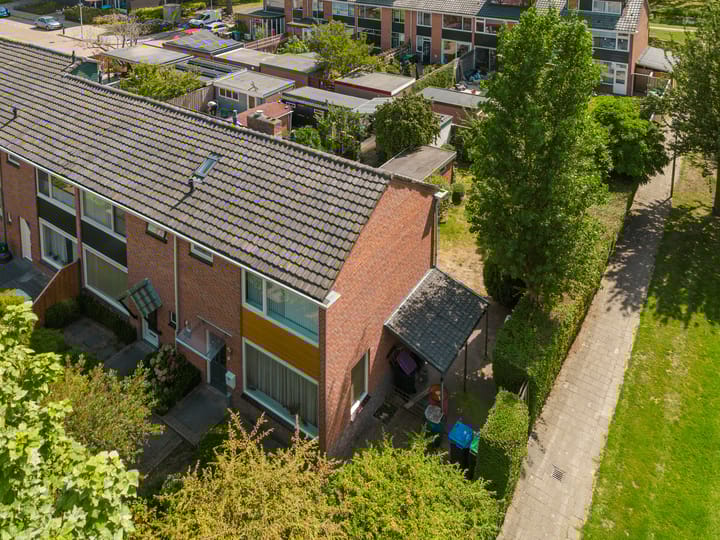 IJsbloempad 11 in Spijkenisse