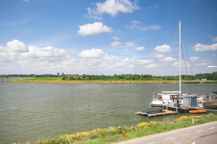 Photo of property IJsseldijk-Noord 220c, Ouderkerk aan den IJssel