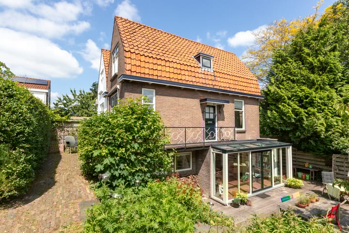 IJsselkade 2 in Moordrecht