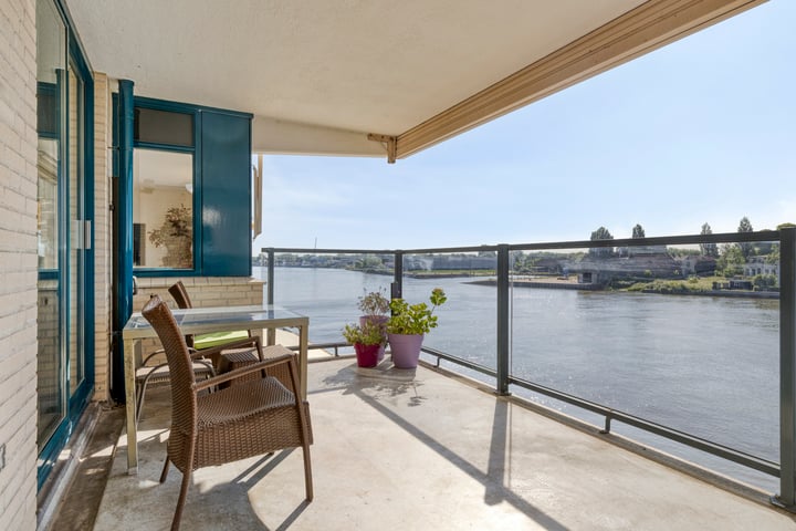 Photo of property IJsselzoom 52, Capelle aan den IJssel