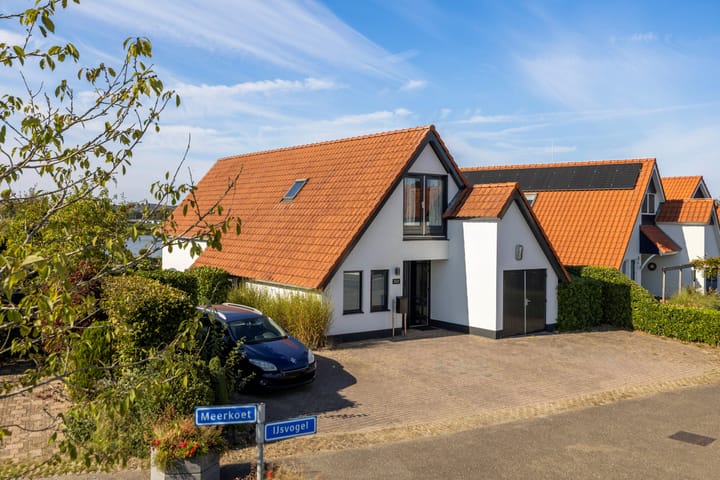 Photo of property IJsvogel 11, Lathum