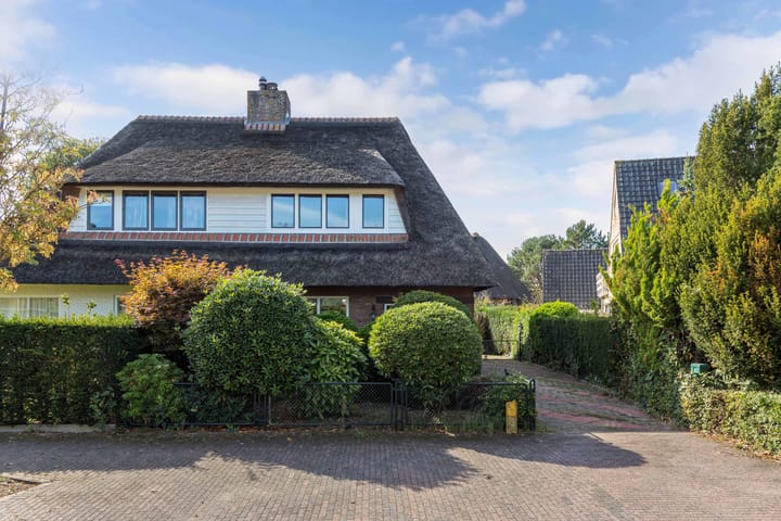 Imkerweg 2 in Huizen photo