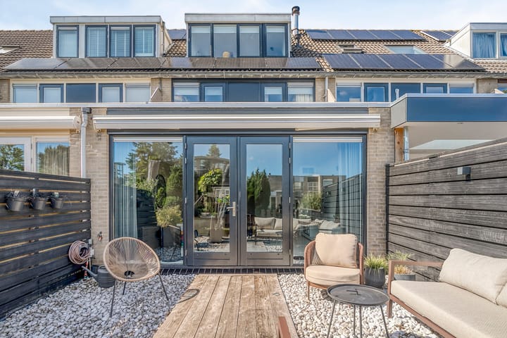 Photo of property Ina Dammanstraat 5, Zaandam