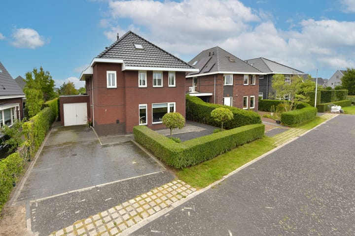 Inlaagdijk 3 in Zwaag