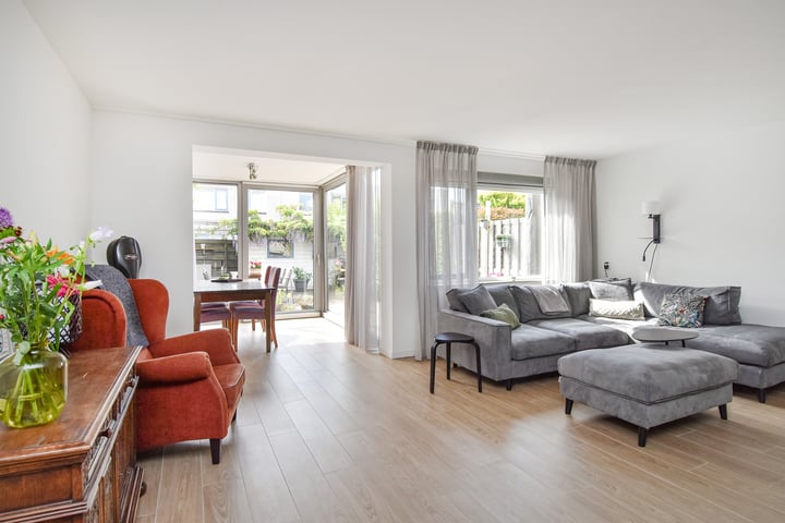 Ir. van der Sluijsplantsoen 20 in 's-Gravenhage
