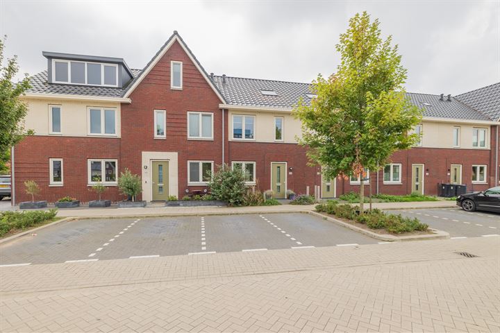 Ireen Wüststraat 48 in Schiedam