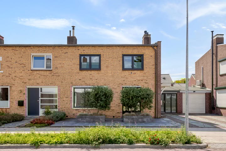 Irenelaan 12 in Weert