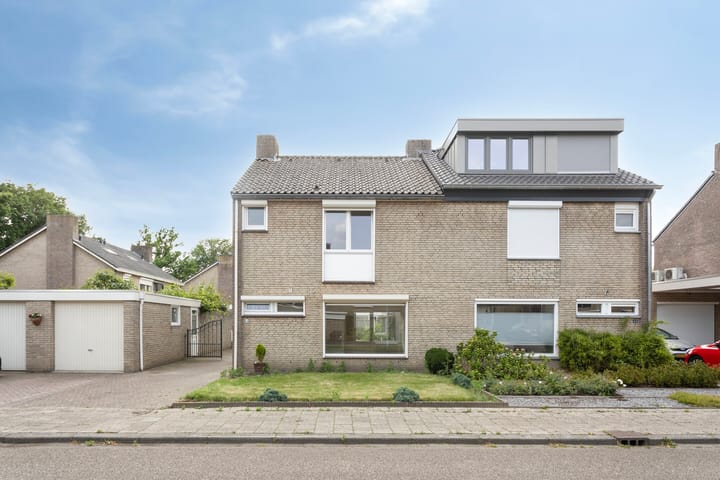 Irenelaan 64 in Weert