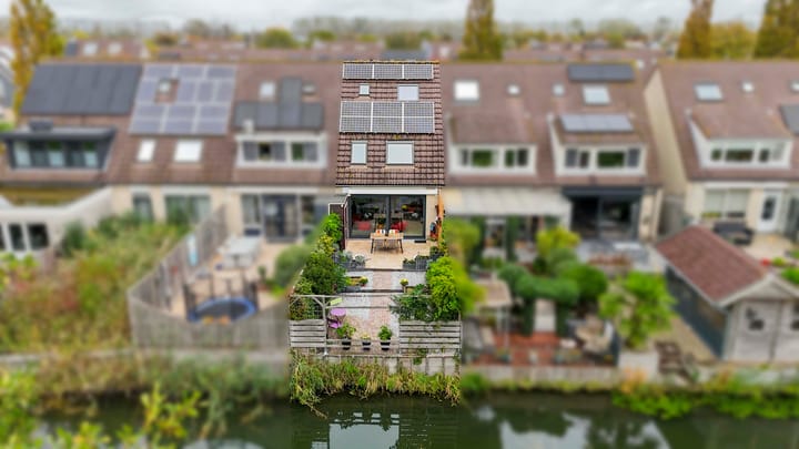 Photo of property Irenestraat 10, Zwartewaal