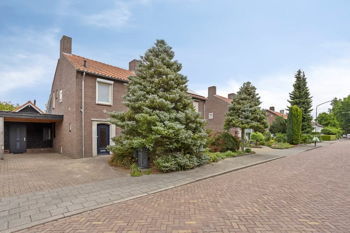 Irenestraat 20 in Son en Breugel