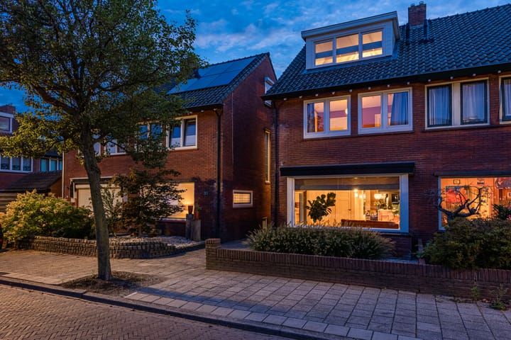 Irisstraat 30 in Hengelo Foto