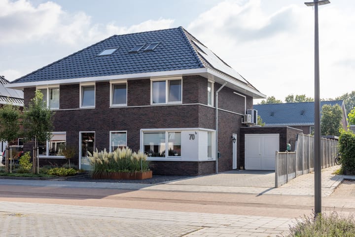 Irisstraat 70 in Losser