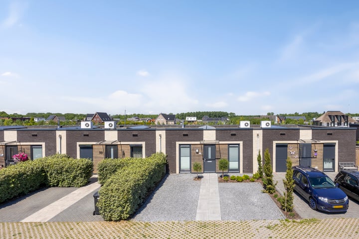 Isaac Newtonstraat 101 in Almere foto