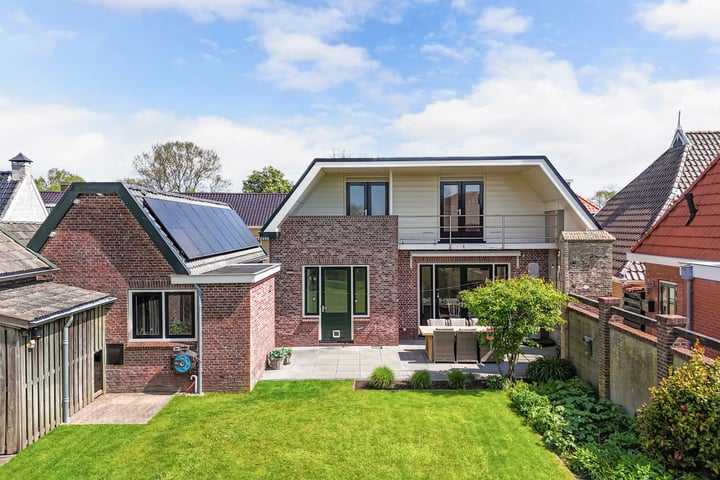 Photo of property It Hynstewaed 4, Easterlittens