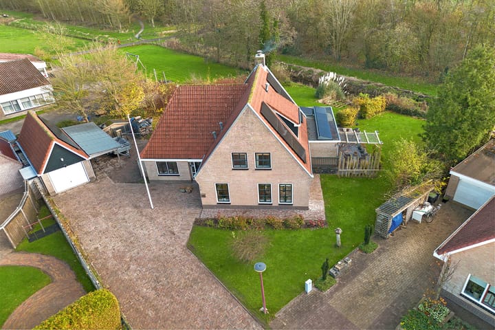 Photo of property It Skûtsje 4, Mitselwier