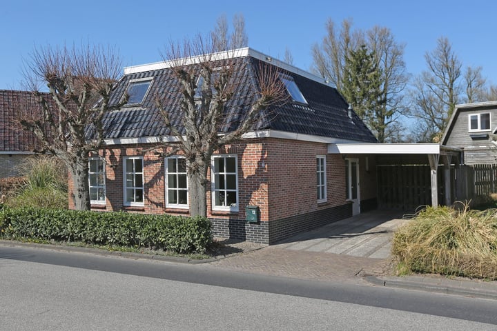 Photo of property It West 12, Augustinusga