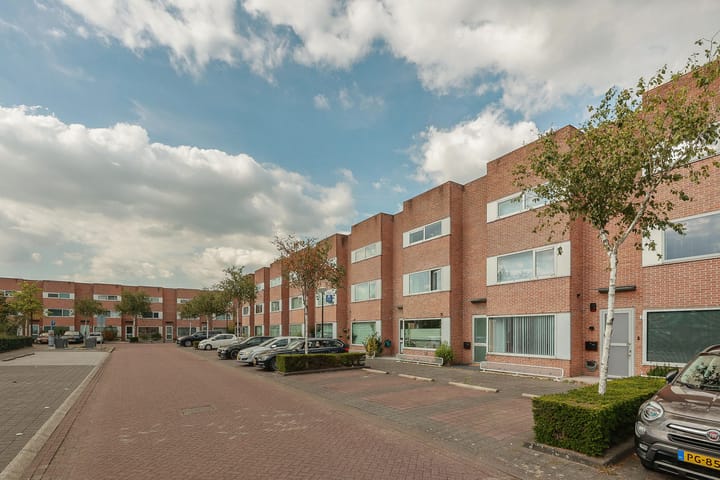 Iwan Kantemanplein 22 in Amsterdam foto