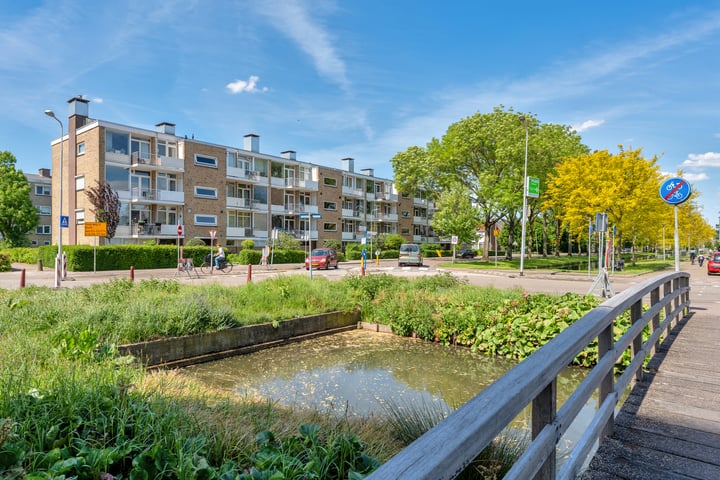 J A Beyerinkstraat 111 in Nieuwerkerk aan den IJssel