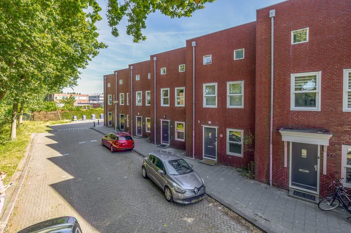 J.A. Heijwegenlaan 21 in Spijkenisse photo