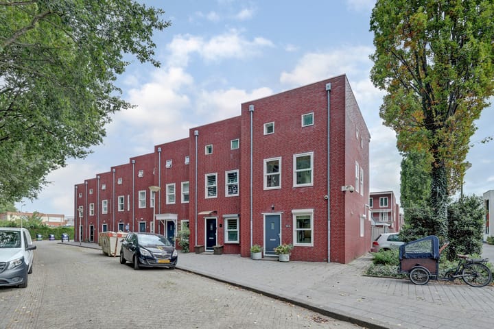 J.A. Heijwegenlaan 29 in Spijkenisse