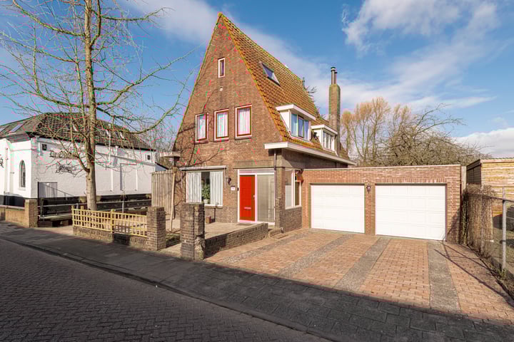 Photo of property J.D. van Leeuwenstraat 13, Tiel