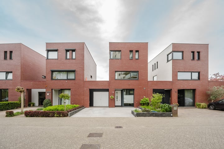 J. de Baanlaan 60 in Spijkenisse